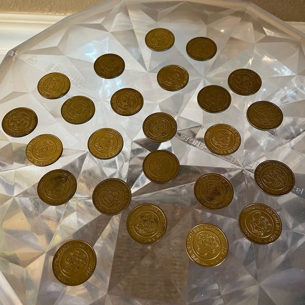 2007 Chuck E. Cheese Coins Lot of 24